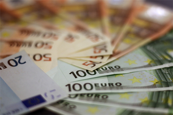 借呗额度12万一次借4万安全吗？会影响征信吗？
